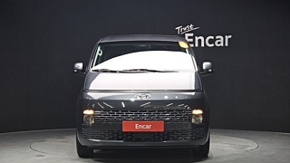HYUNDAI STARIA 2023