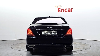 GENESIS EQ900 2016