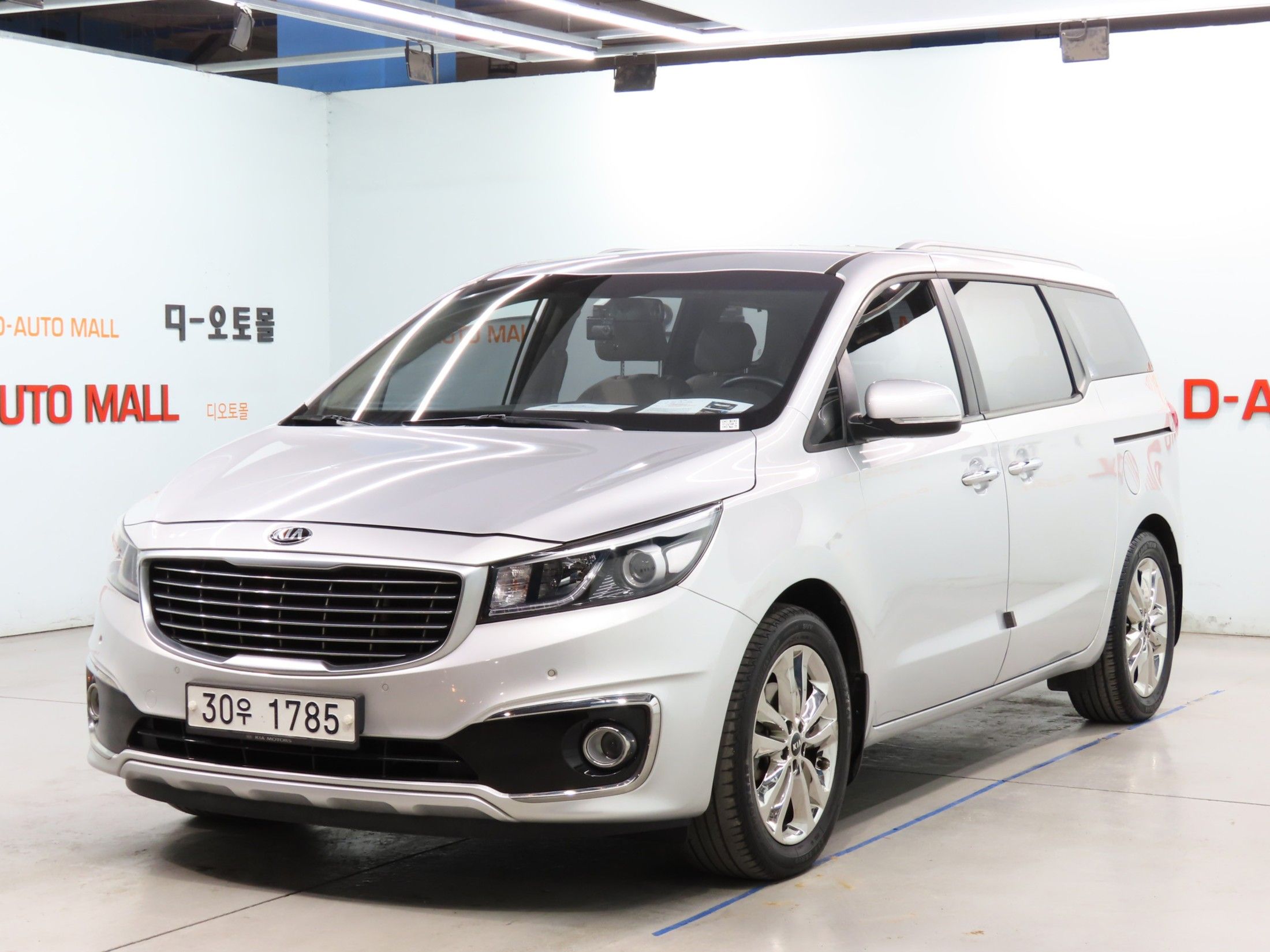 KIA CARNIVAL 2014