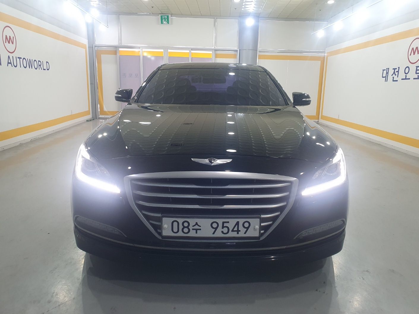 HYUNDAI GENESIS DH 2015