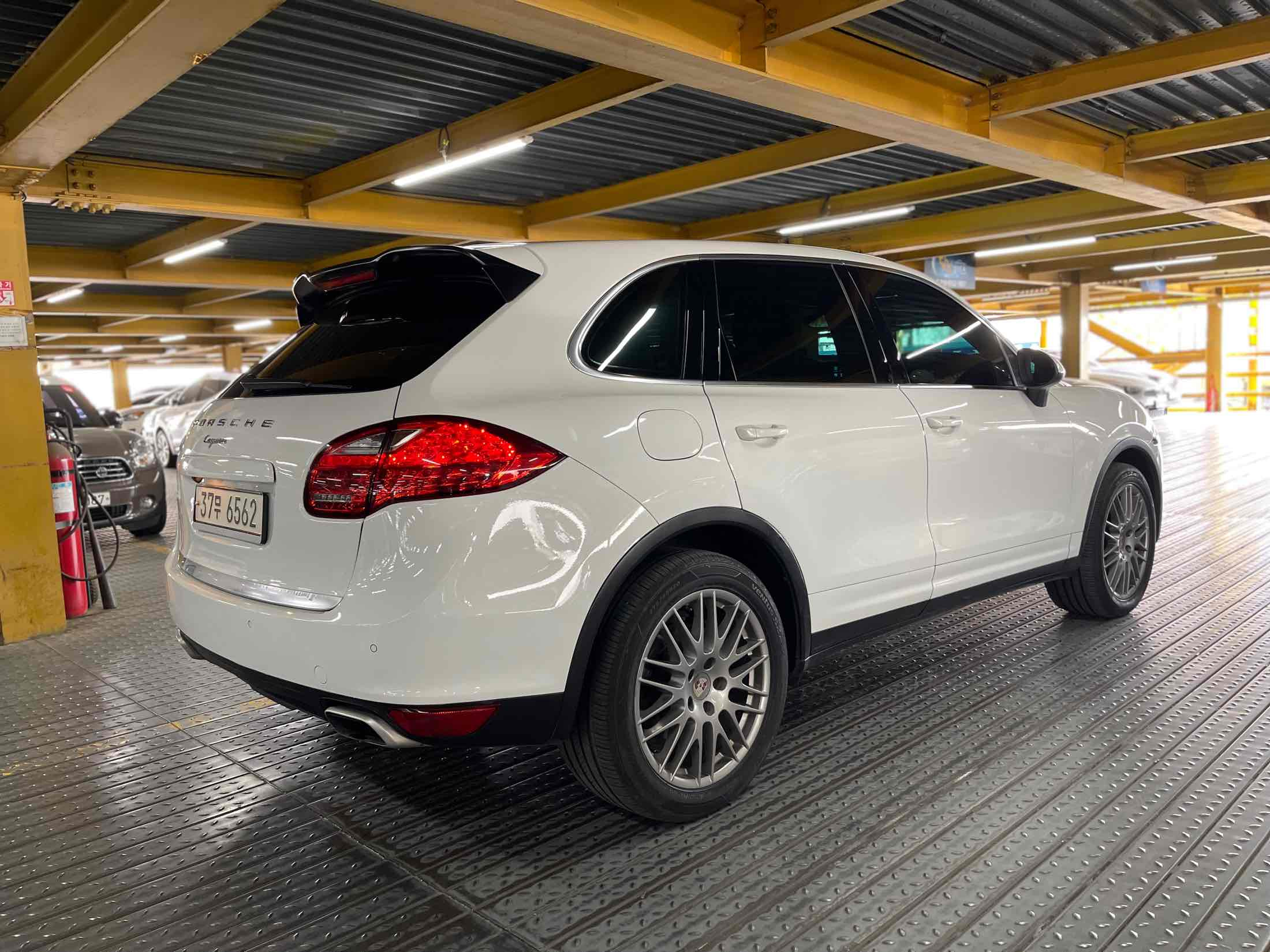 PORSCHE CAYENNE 2012