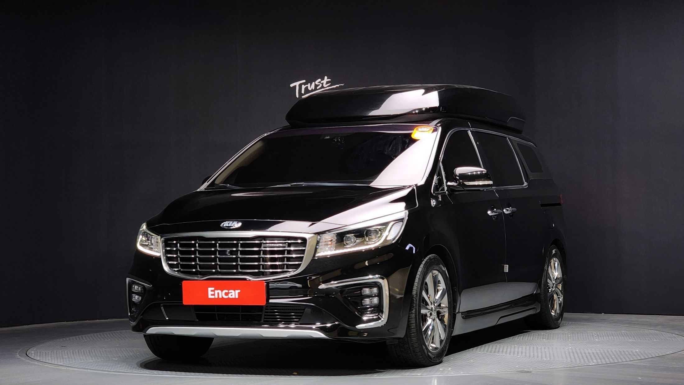 KIA CARNIVAL 2019