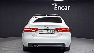 JAGUAR XE 2018