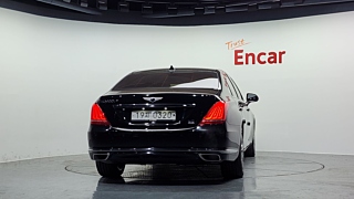 GENESIS EQ900 2016