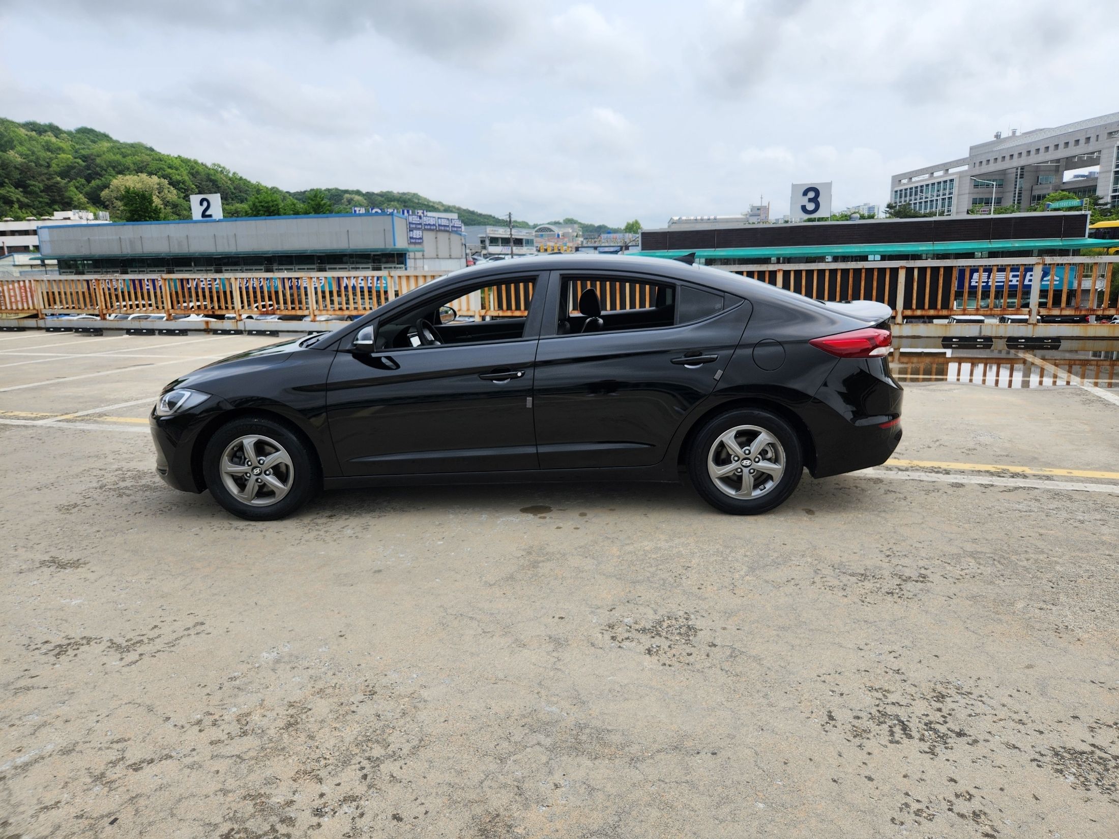 HYUNDAI AVANTE AD 2016
