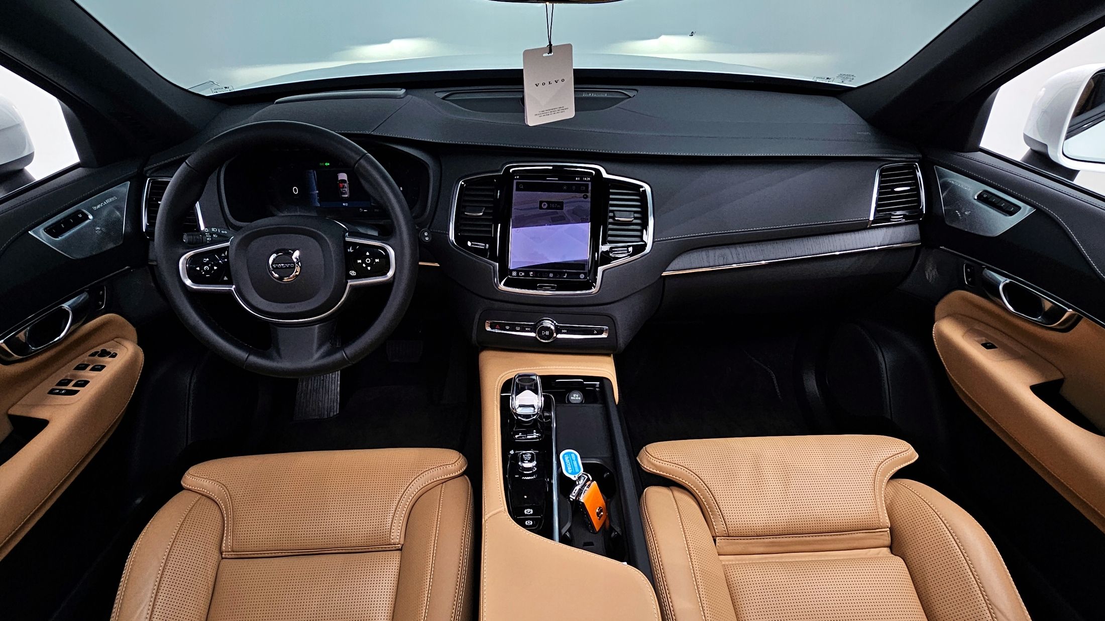 VOLVO XC90 2023