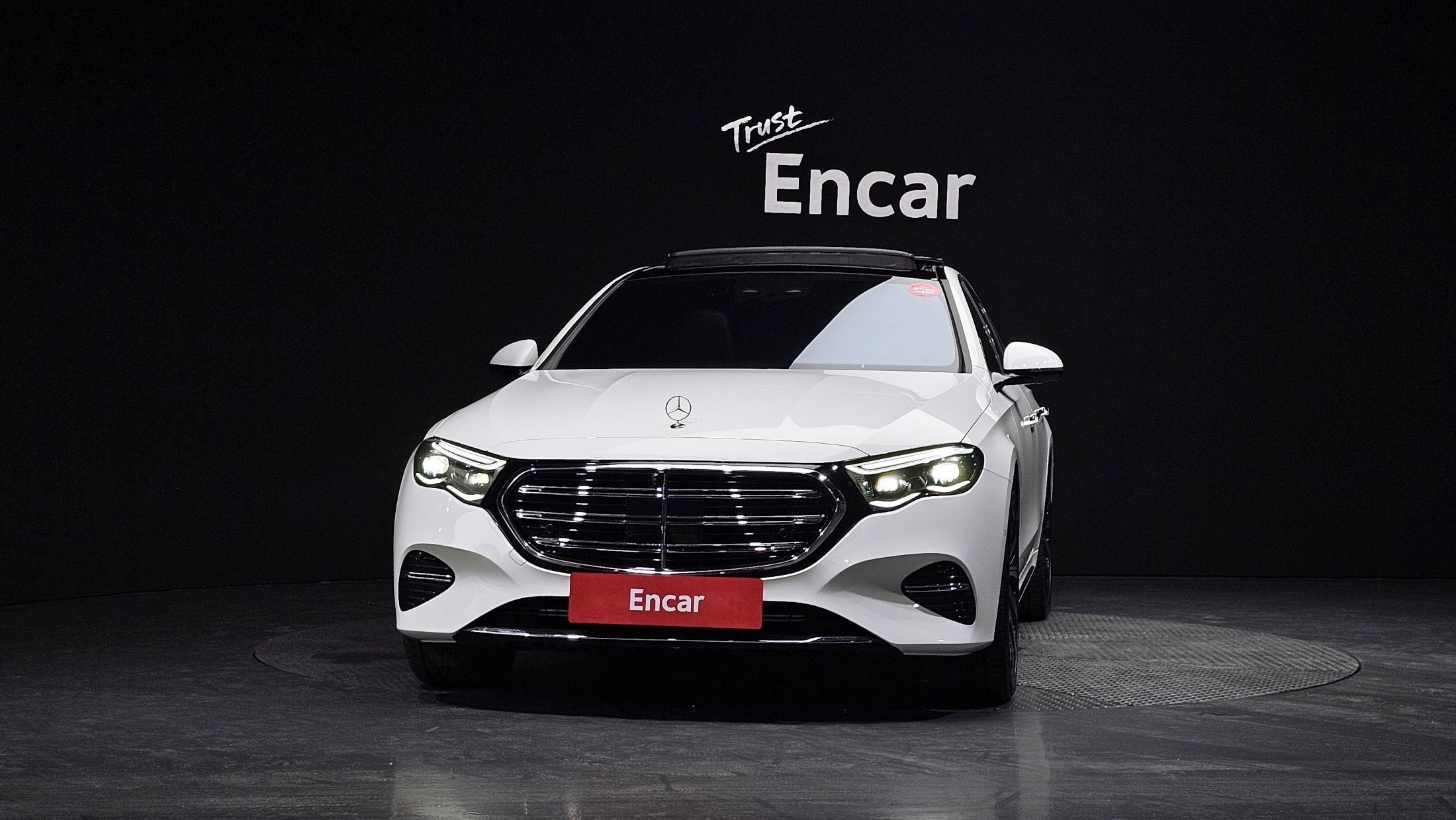 MERCEDES BENZ E-CLASS W214 2024