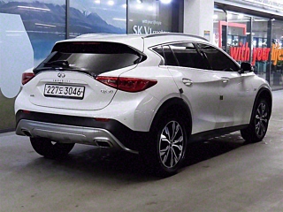 INFINITI QX30 2019
