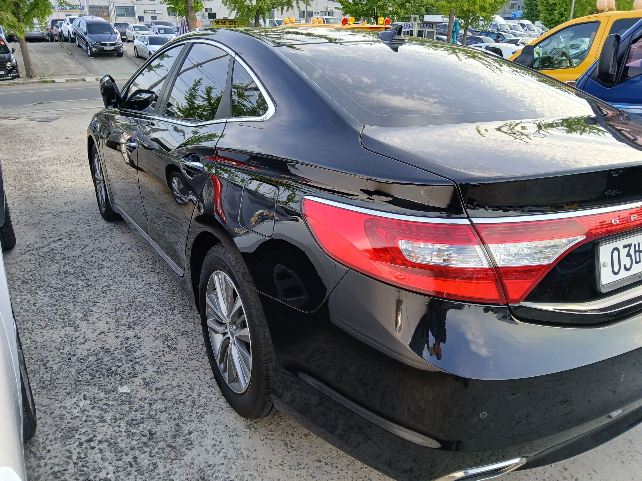HYUNDAI GRANDEUR HG 2016