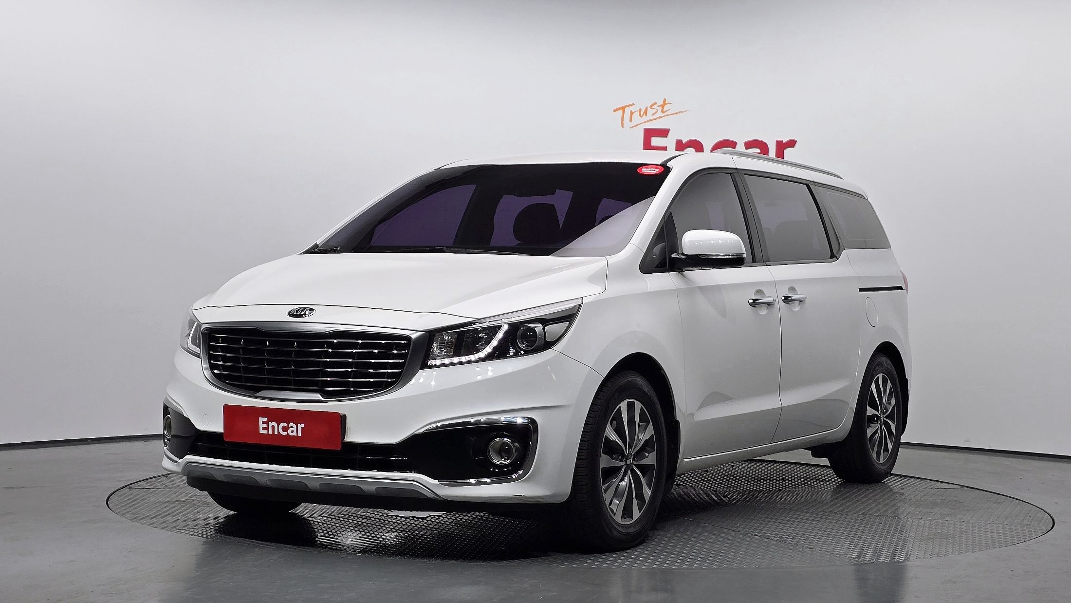 KIA CARNIVAL 2014