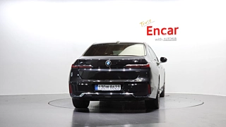 BMW 7-SERIES G70 2023