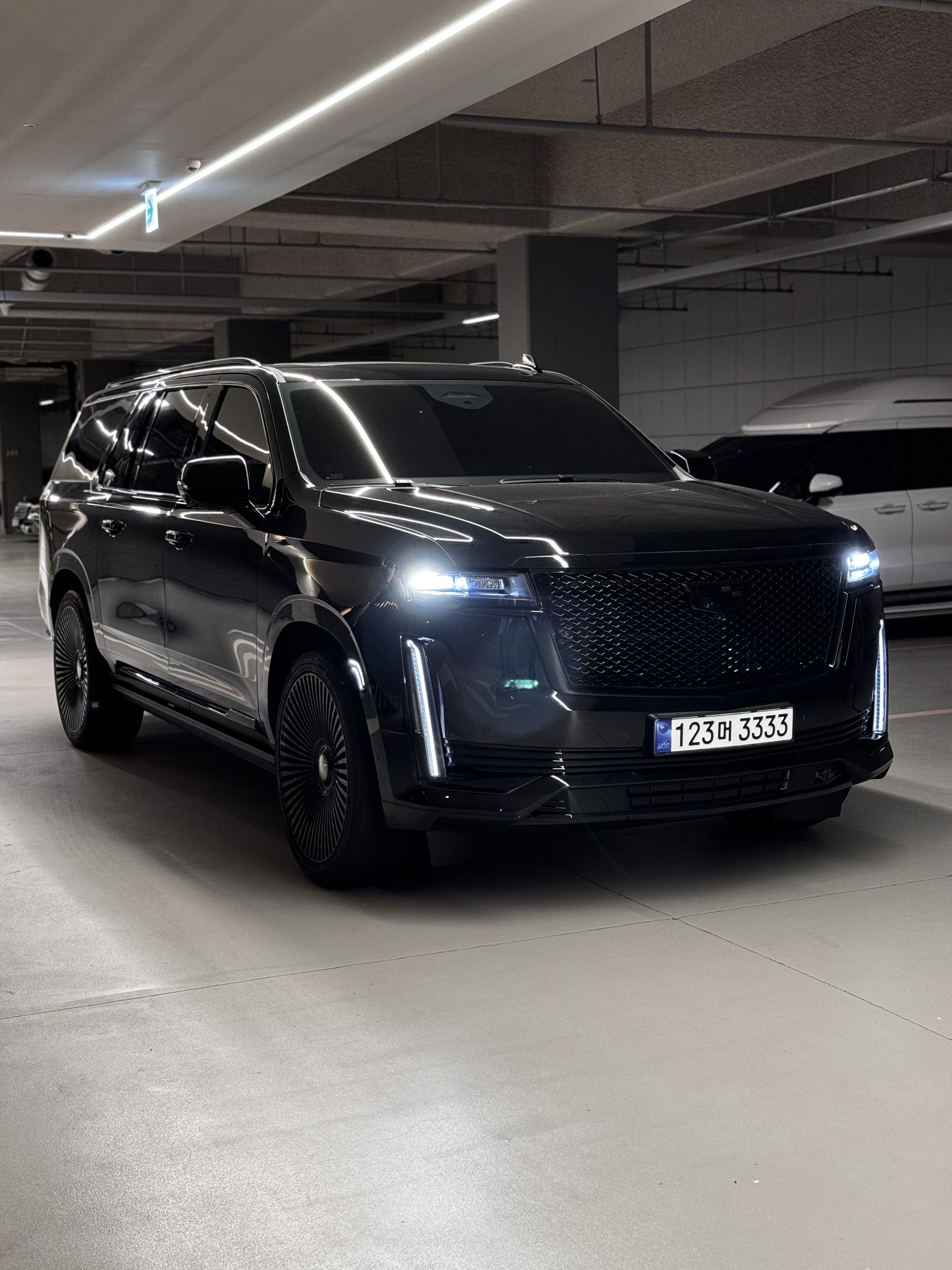 CADILLAC ESCALADE