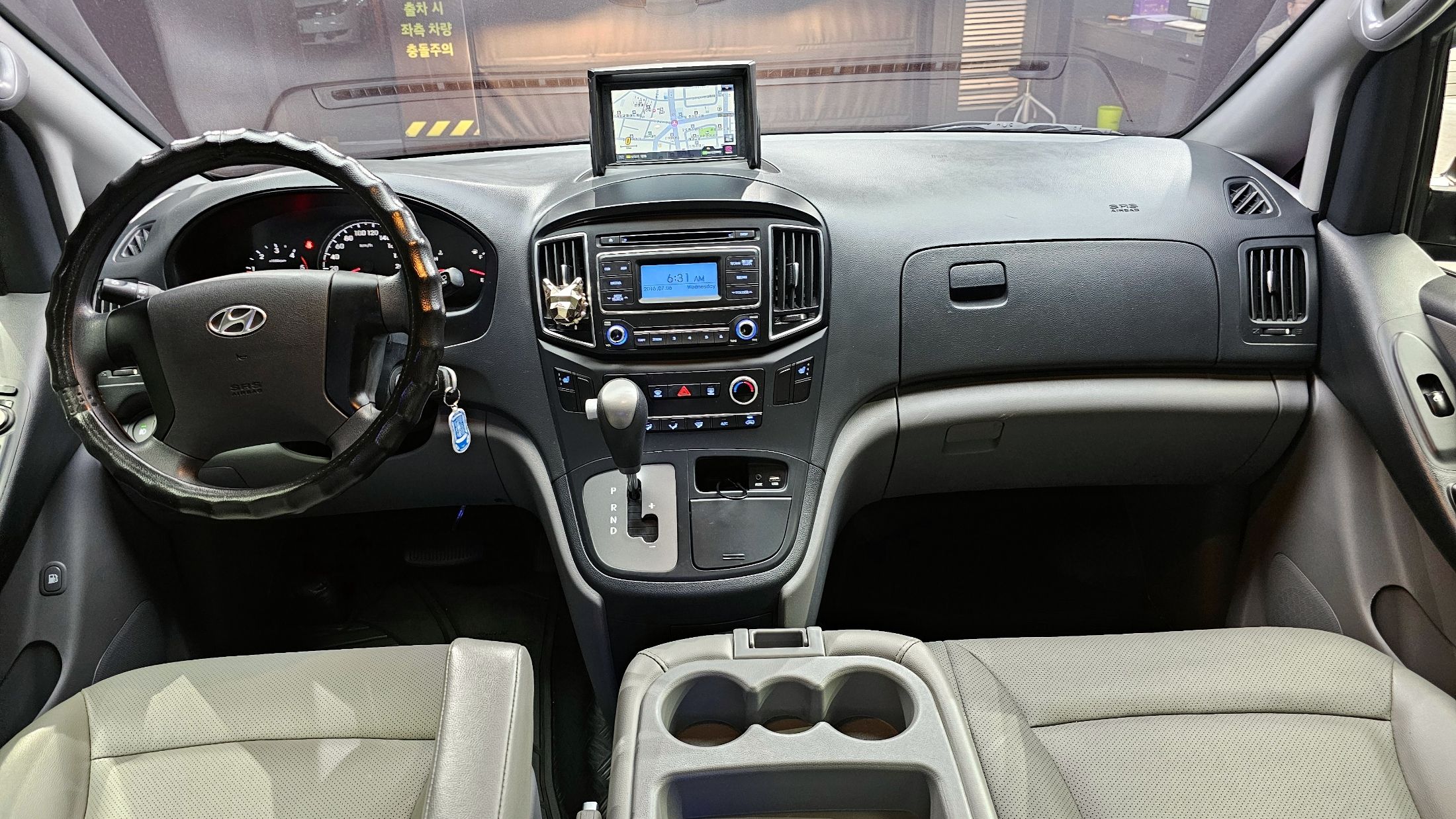 HYUNDAI STAREX GRAND 2015