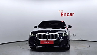 BMW 5-SERIES G60 2024