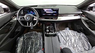 BMW 5-SERIES G60 2024