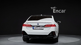 BMW 5-SERIES G60 2024