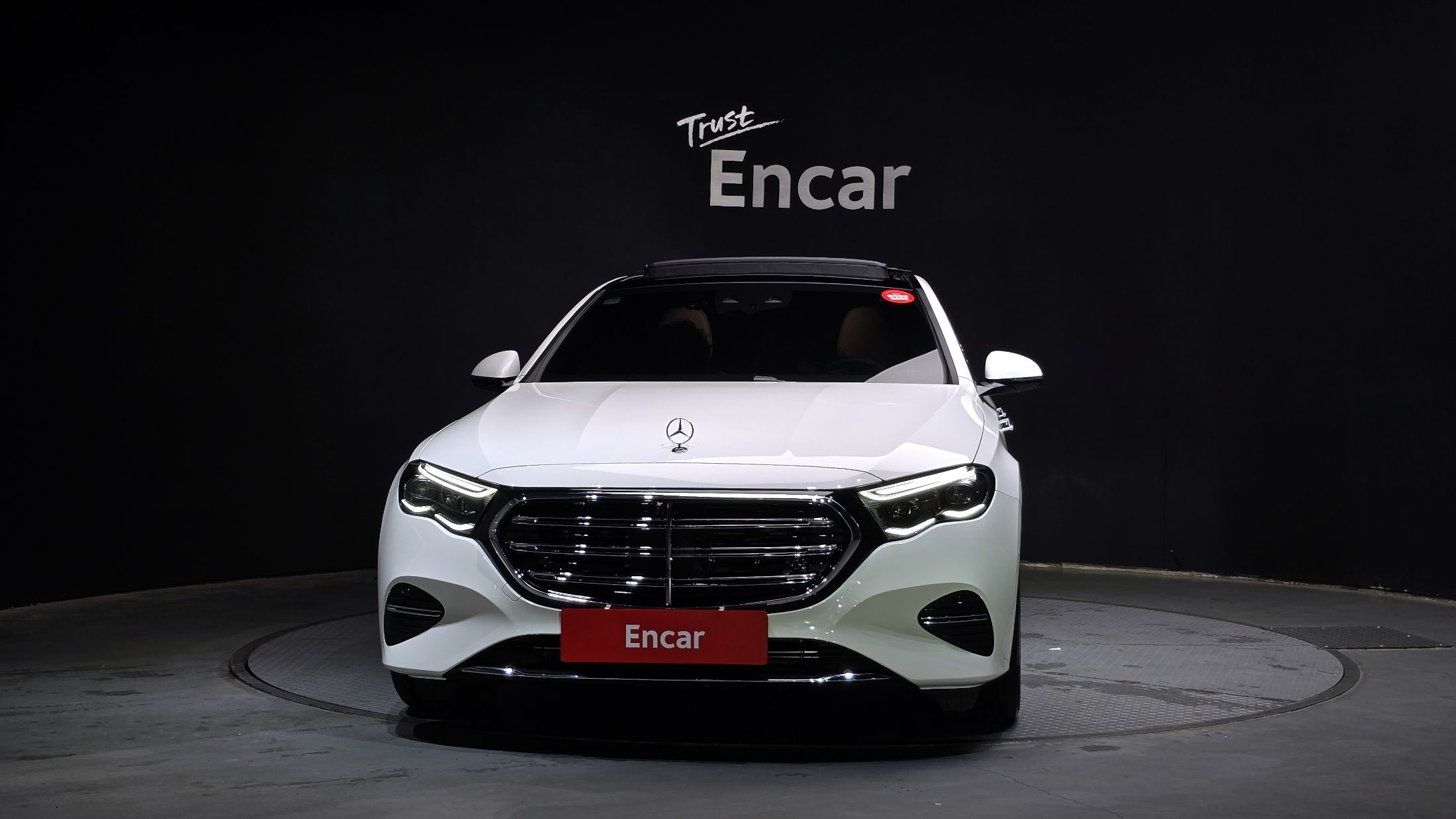 MERCEDES BENZ E-CLASS W214 2024