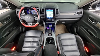 SAMSUNG QM6 2022