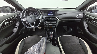 INFINITI Q30 2017