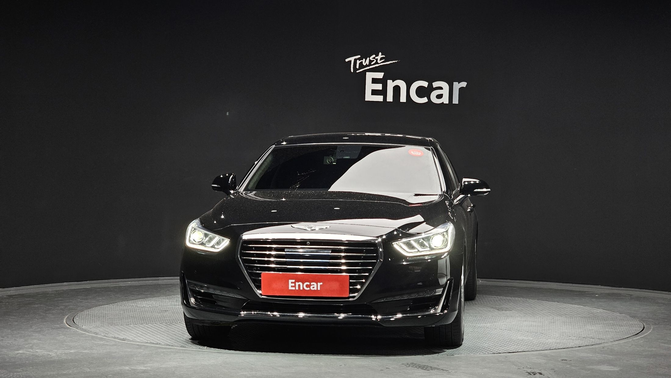 GENESIS EQ900 2016