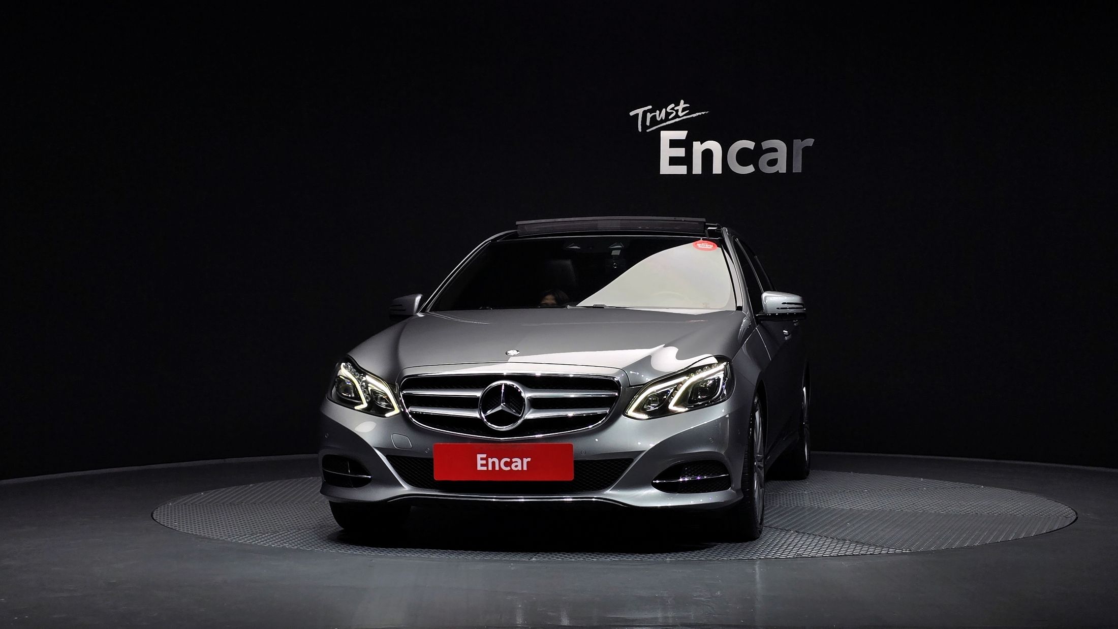 MERCEDES BENZ E-CLASS W212 2014