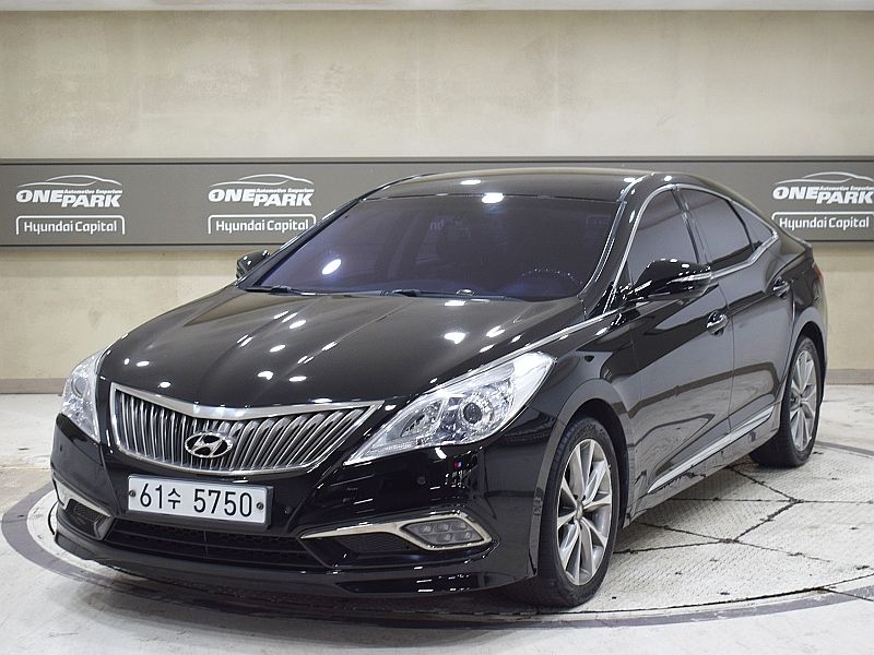HYUNDAI GRANDEUR HG 2015
