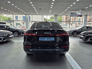 AUDI Q8 E-TRON GE 2024