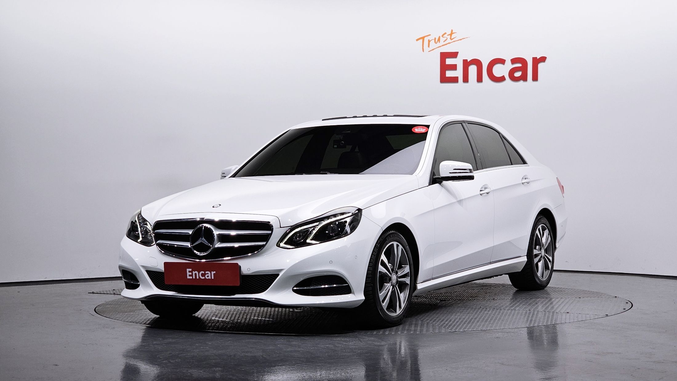 MERCEDES BENZ E-CLASS W212 2015