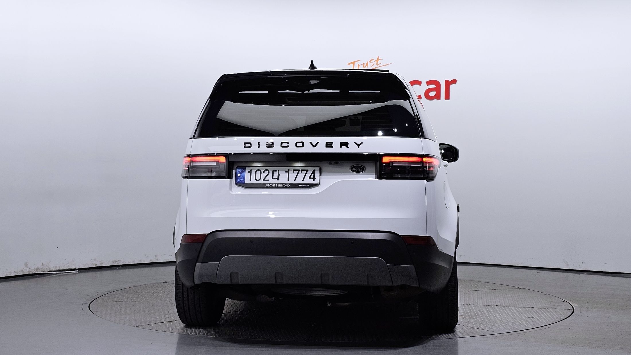 LAND ROVER DISCOVERY 5