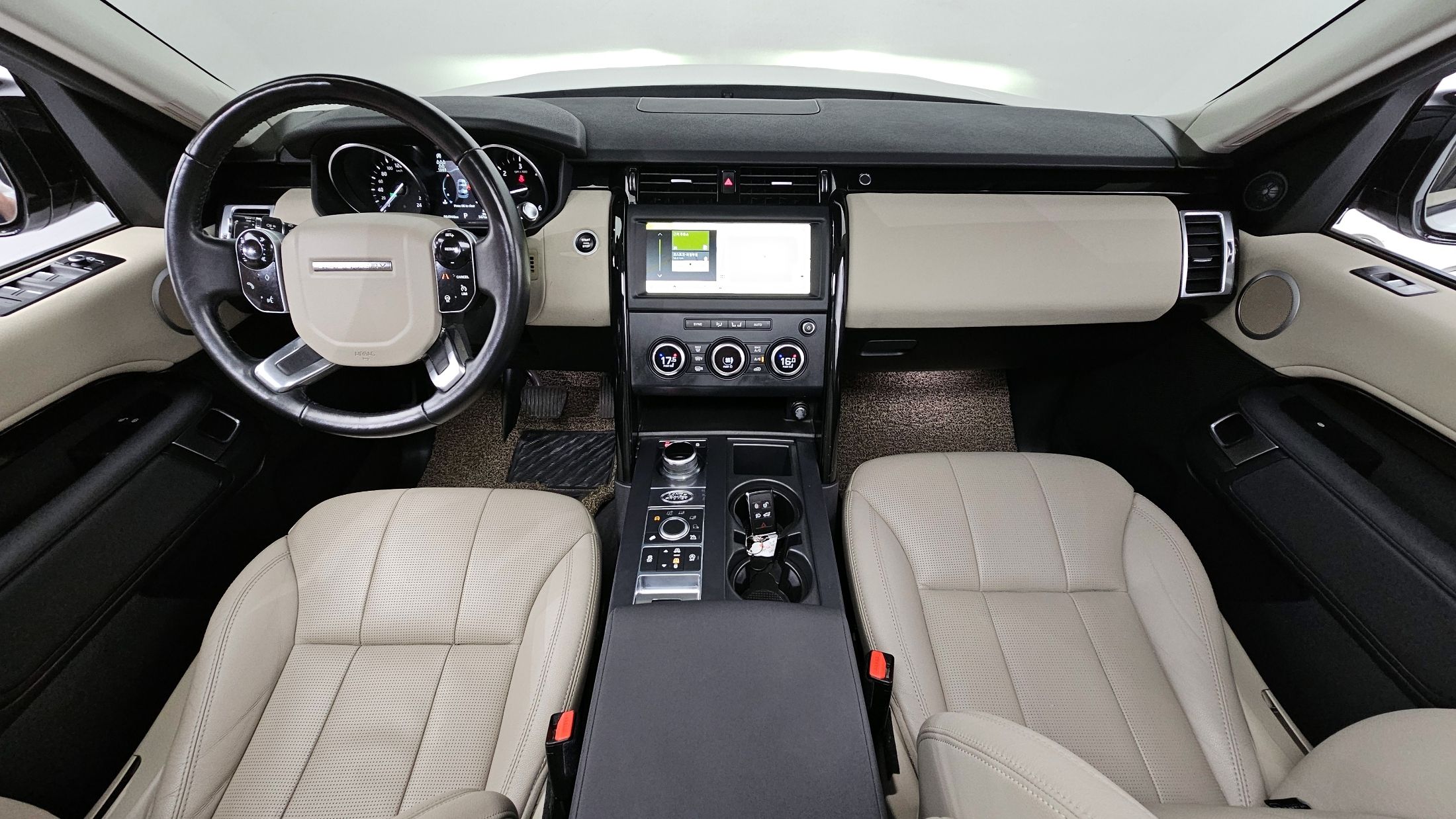 LAND ROVER DISCOVERY 5