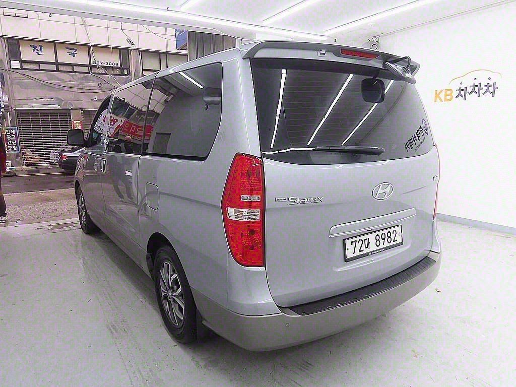 HYUNDAI STAREX GRAND 2016