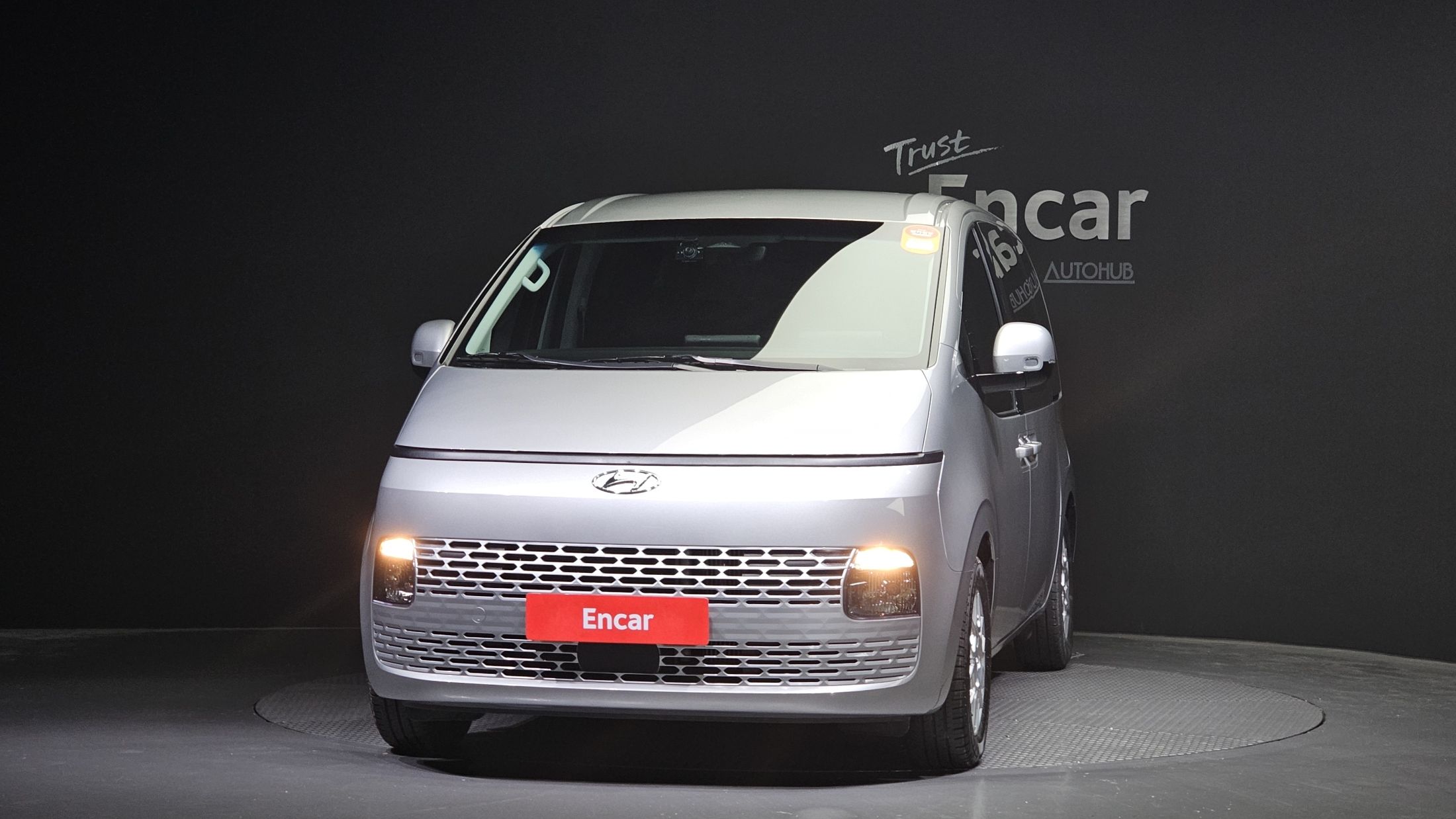 HYUNDAI STARIA 2023