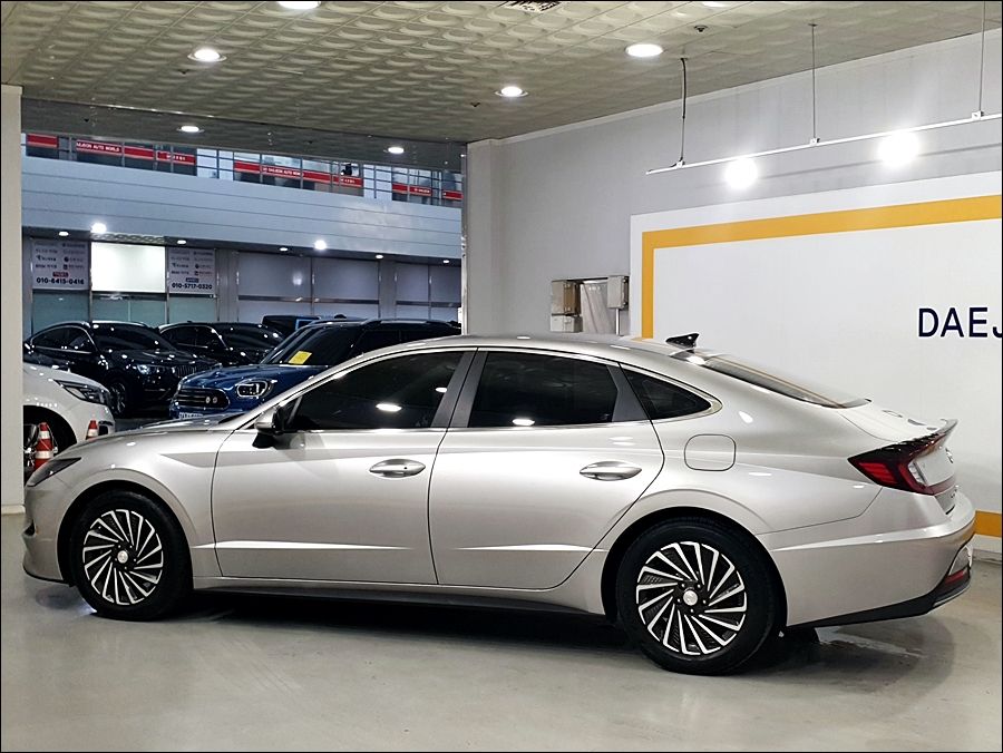 HYUNDAI SONATA HYBRID DN8 2020