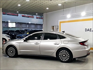 HYUNDAI SONATA HYBRID DN8 2020
