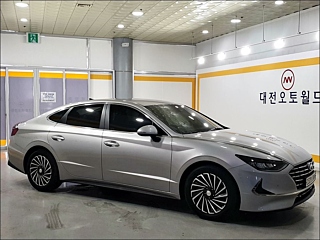 HYUNDAI SONATA HYBRID DN8 2020