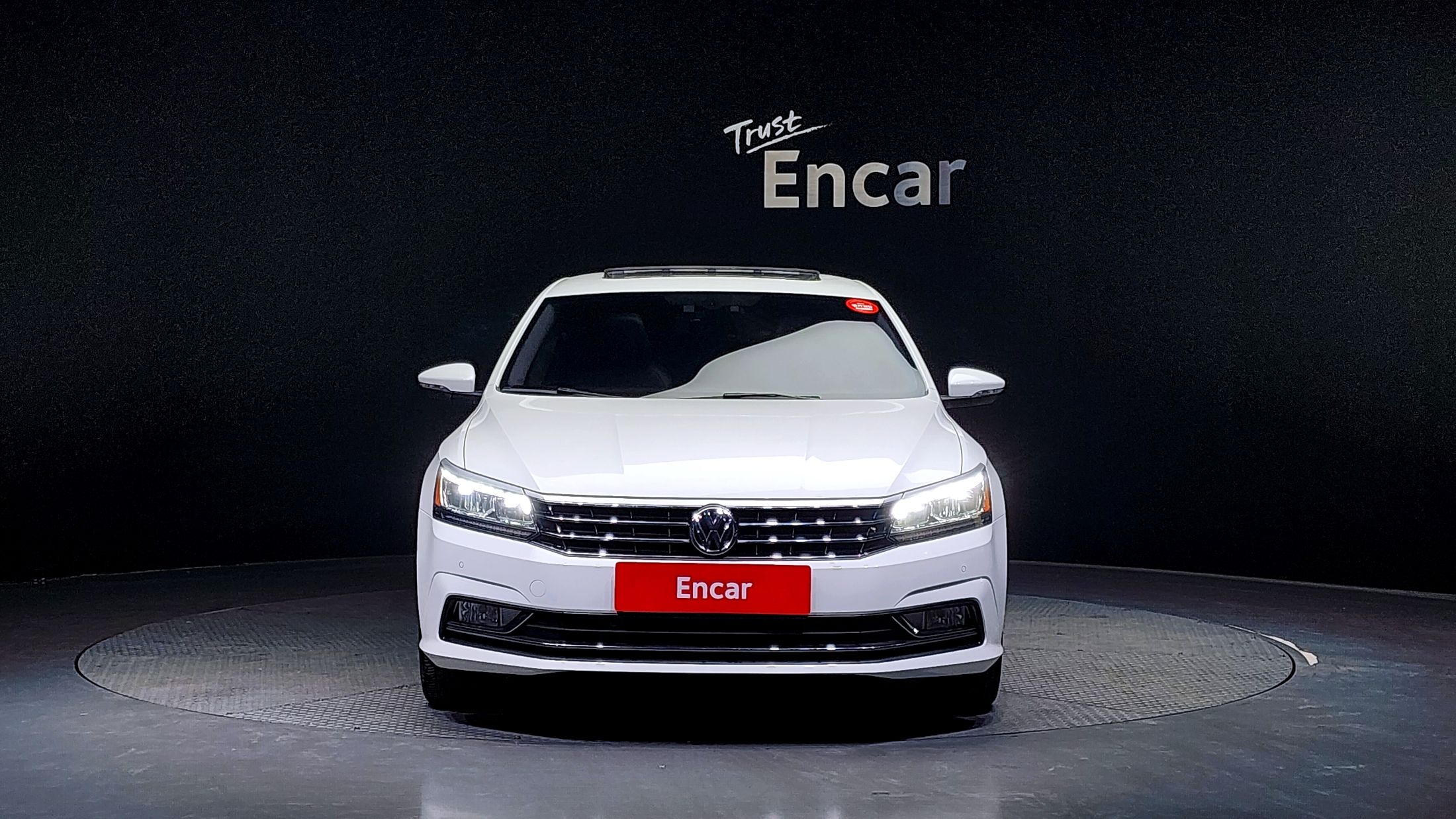 VOLKSWAGEN PASSAT 2016