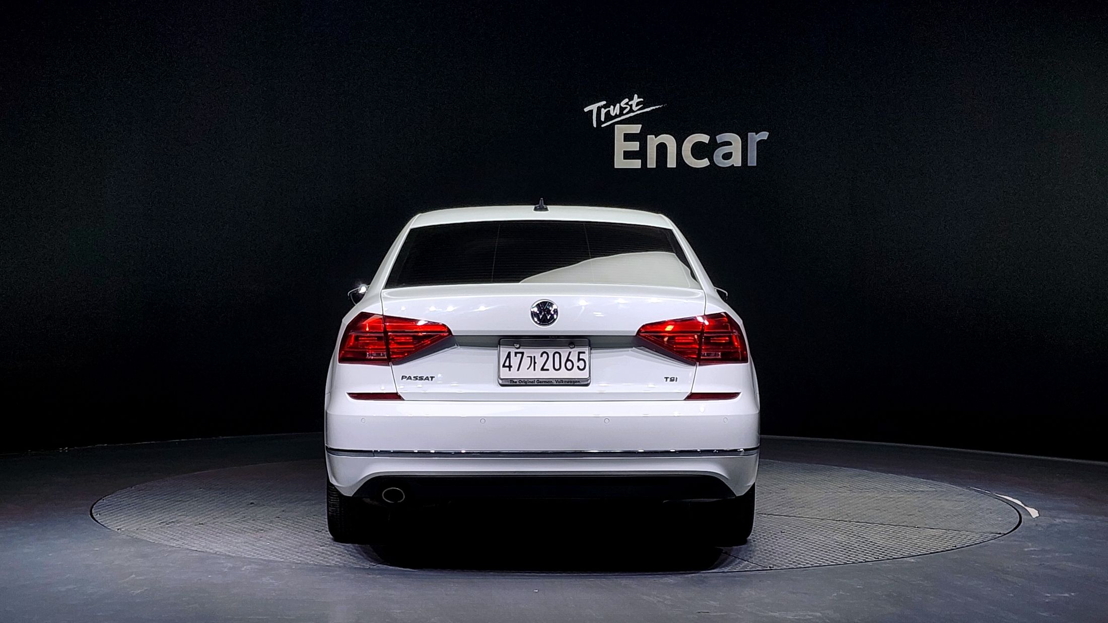 VOLKSWAGEN PASSAT 2016