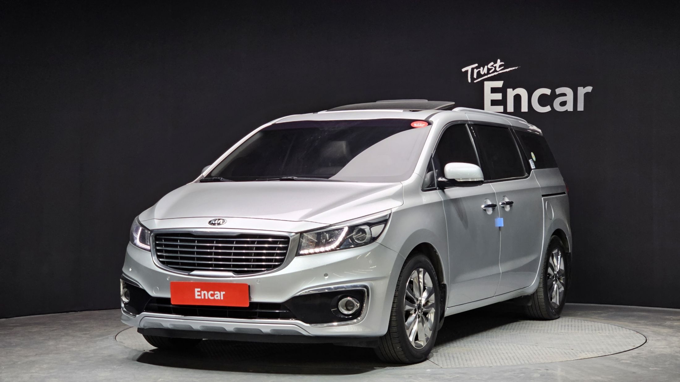 KIA CARNIVAL 2014