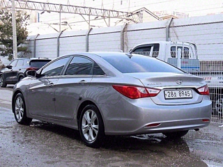 HYUNDAI SONATA YF 2010
