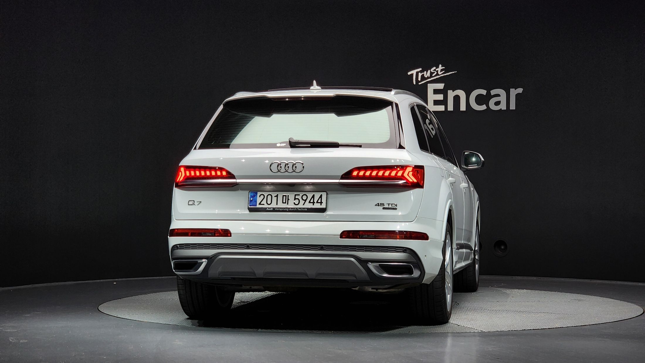 AUDI Q7 4M
