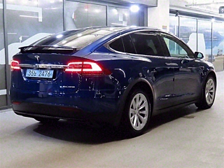 TESLA MODEL X 2020