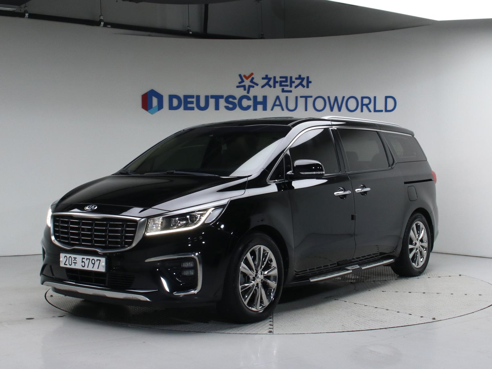 KIA CARNIVAL