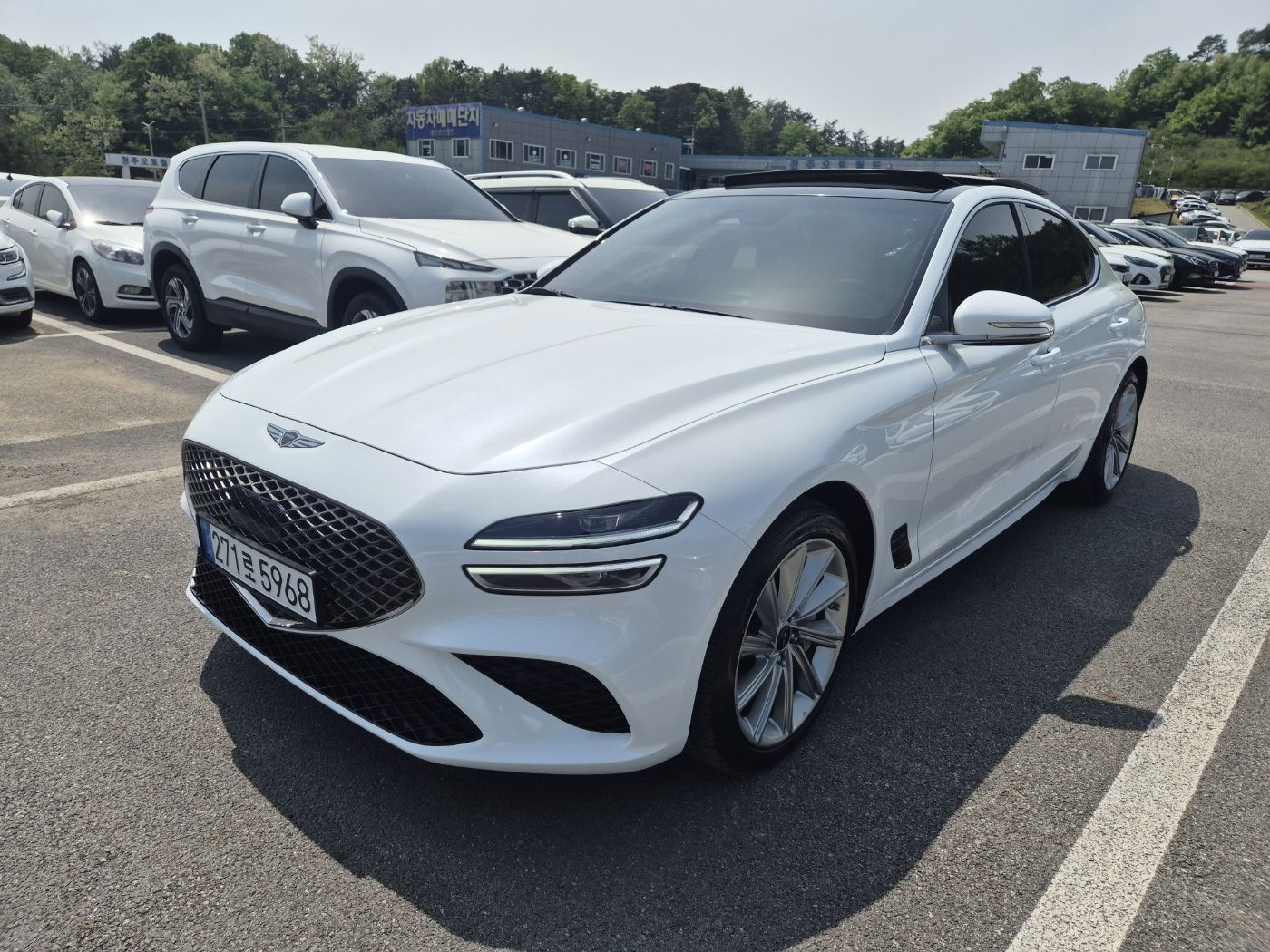 GENESIS G70
