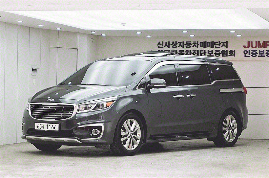 KIA CARNIVAL 2015