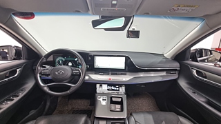 HYUNDAI GRANDEUR IG HYBRID 2021