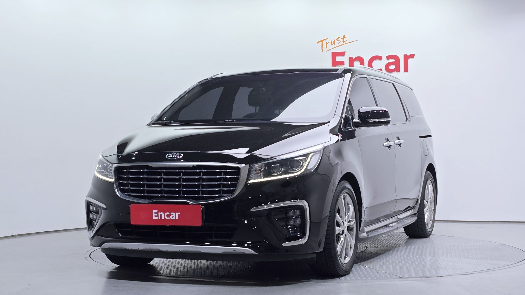 KIA CARNIVAL 2019