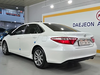TOYOTA CAMRY 2016
