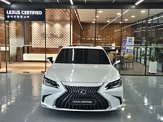 LEXUS ES300H 2024