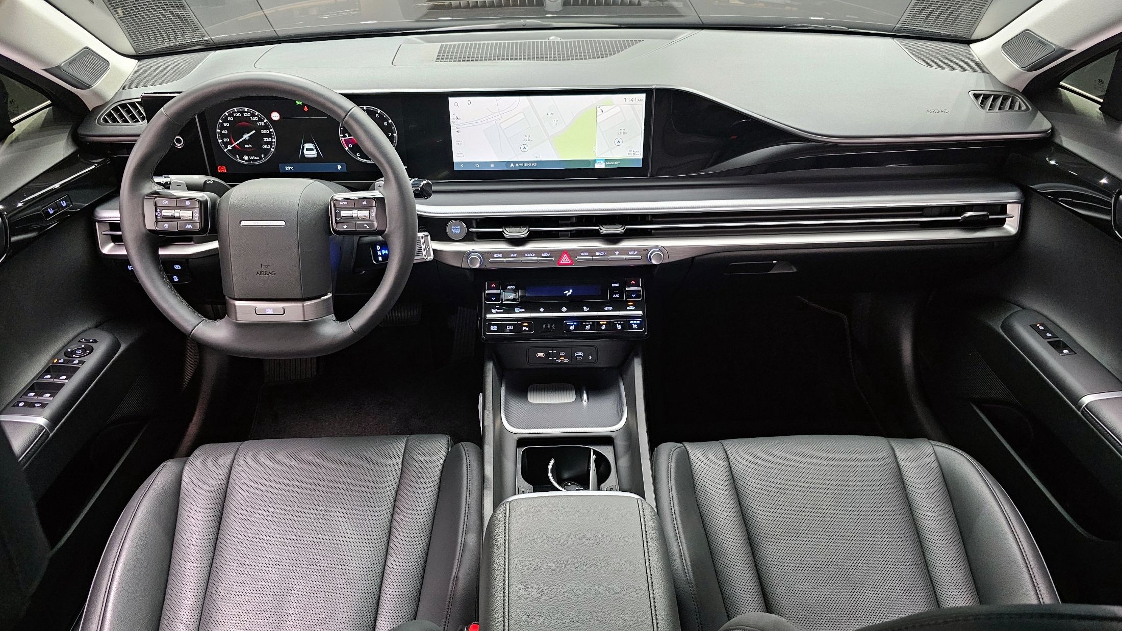 HYUNDAI GRANDEUR GN7 2023