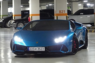 Заказать LAMBORGHINI HURACAN